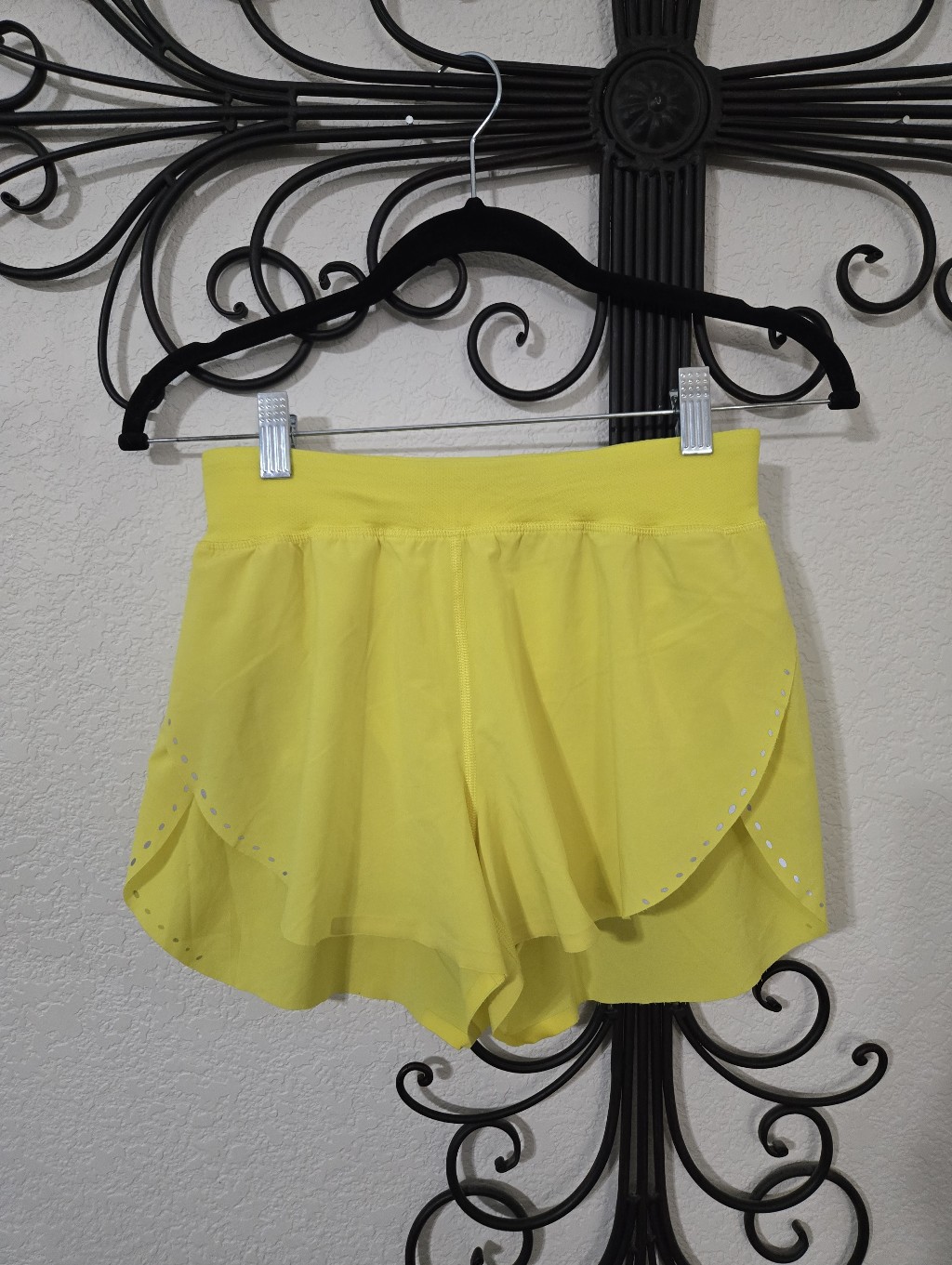 Lululemon Find Your Pace Shorts | 2